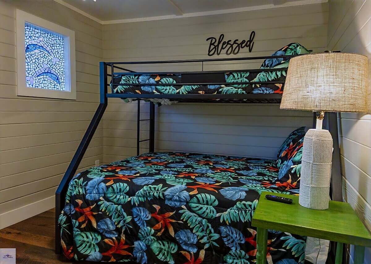 Gulf front suite bedroom